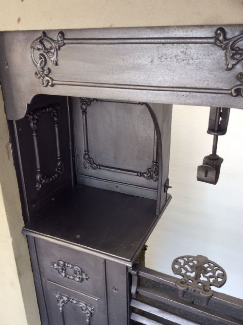 SA120 EARLY VICTORIAN PRETTY COOKING RANGE - ADDITIONAL PHOTO 2
