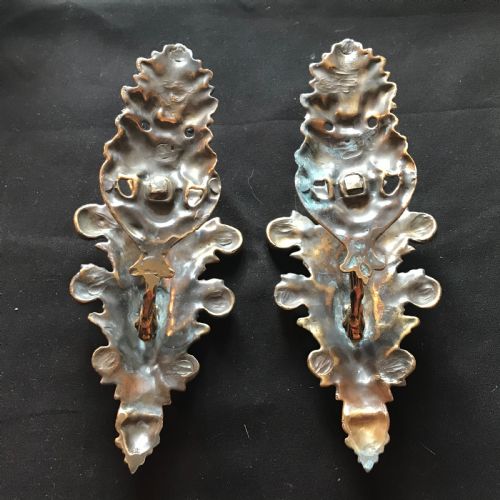 PAIR OF FRENCH VICTORIAN BAROQUE BRASS CURTAIN TIE BACKS - ADDITIONAL PHOTO 4