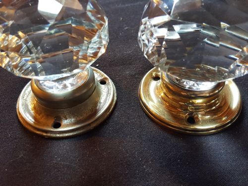 ONE PAIR OF VICTORIAN CUT GLASS DOOR KNOBS - ADDITIONAL PHOTO 1