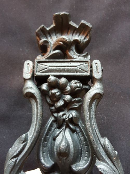 VICTORIAN BLACK CAST IRON DOOR KNOCKER - ADDITIONAL PHOTO 1