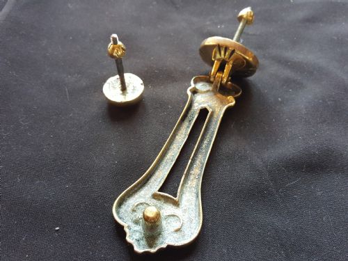 VICTORIAN BRASS DOOR KNOCKER - ADDITIONAL PHOTO 4