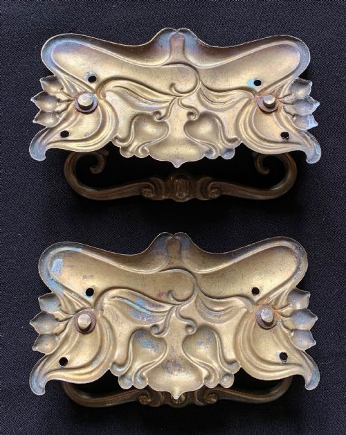 ONE PAIR OF BRONZE ART NOUVEAU DRAWER HANDLES - ADDITIONAL PHOTO 2