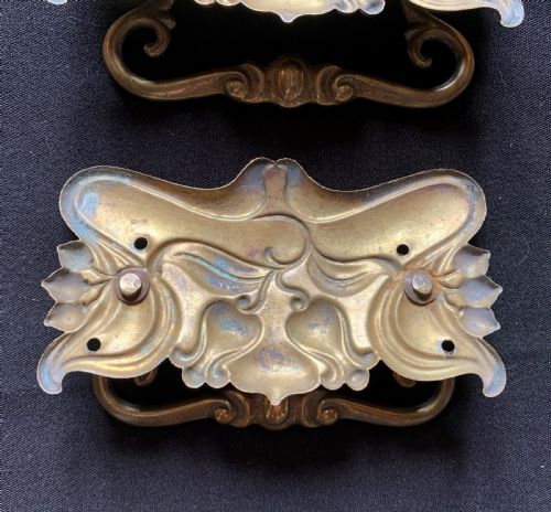 ONE PAIR OF BRONZE ART NOUVEAU DRAWER HANDLES - ADDITIONAL PHOTO 3