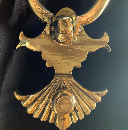 SA052 BRASS VICTORIAN DOOR KNOCKER - ADDITIONAL PHOTO 1