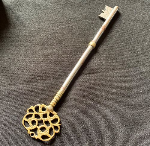 SA116 BRASS POLISHED STEEL FRENCH VICTORIAN LOCK KEY - ADDITIONAL PHOTO 3