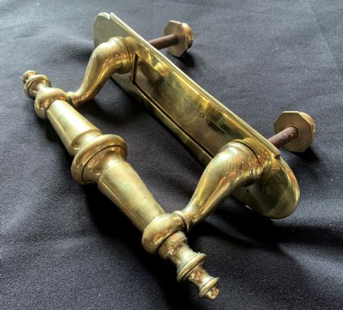 SA025 BRASS VICTORIAN LETTER BOX PULL HANDLE - ADDITIONAL PHOTO 3