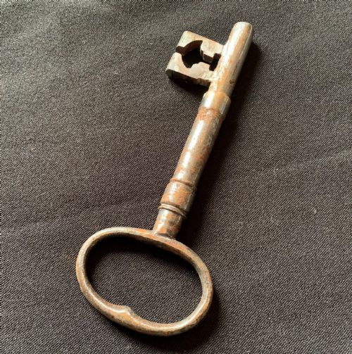 SA115 STEEL WOODEN VICTORIAN LOCK KEY KEEP - ADDITIONAL PHOTO 5