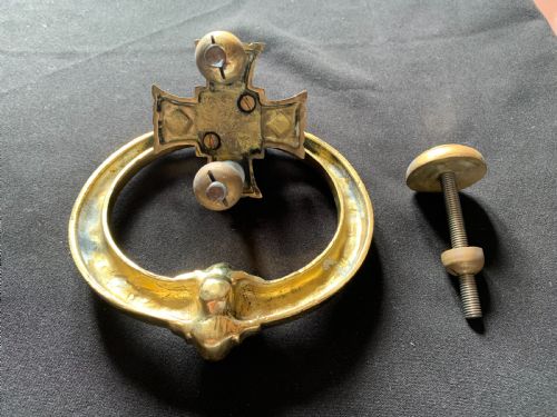 ONE BRASS GOTHIC VICTORIAN DOOR KNOCKER - ADDITIONAL PHOTO 5
