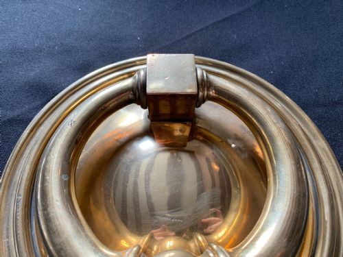 SA019 LARGE BRASS GEORGIAN DOOR KNOCKER - ADDITIONAL PHOTO 3