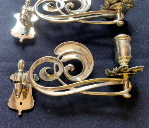 ONE PAIR OF BRASS VICTORIAN CANDLE SCONCES - ADDITIONAL PHOTO 2