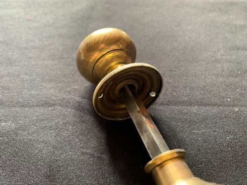 ONE PAIR OF BRASS GEORGIAN RIM LOCK DOOR KNOBS - ADDITIONAL PHOTO 5