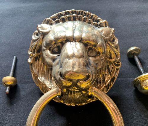 ONE LARGE BRASS VICTORIAN LION HEAD DOOR KNOCKER - ADDITIONAL PHOTO 2