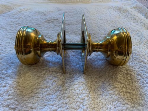 THREE PAIRS OF IDENTICAL ARTS CRAFTS FLORAL DOOR KNOBS - ADDITIONAL PHOTO 4
