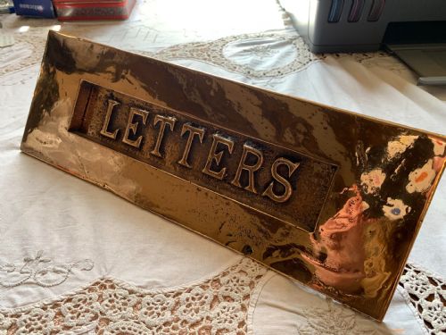 SA036 LARGE BRONZE VICTORIAN LETTER BOX - ADDITIONAL PHOTO 2
