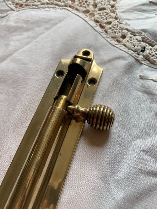 ONE LARGE BRASS VICTORIAN BEEHIVE DOOR BOLT - ADDITIONAL PHOTO 2