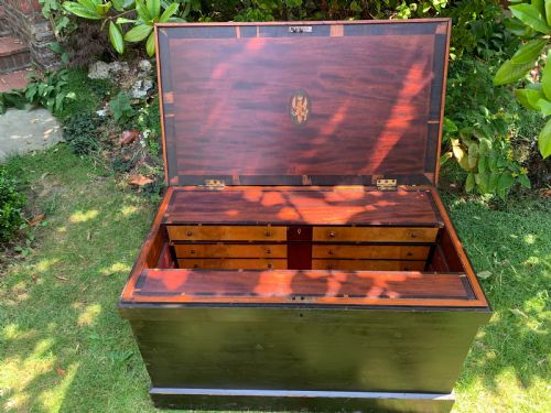 SA113 VICTORIAN CARPENTERS CABINET MAKERS FINELY DETAILED CREST TOOL CHEST - ADDITIONAL PHOTO 4