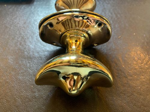 SA085 ONE PAIR OF BRASS ARTS CRAFTS OVAL DOOR KNOBS - ADDITIONAL PHOTO 2