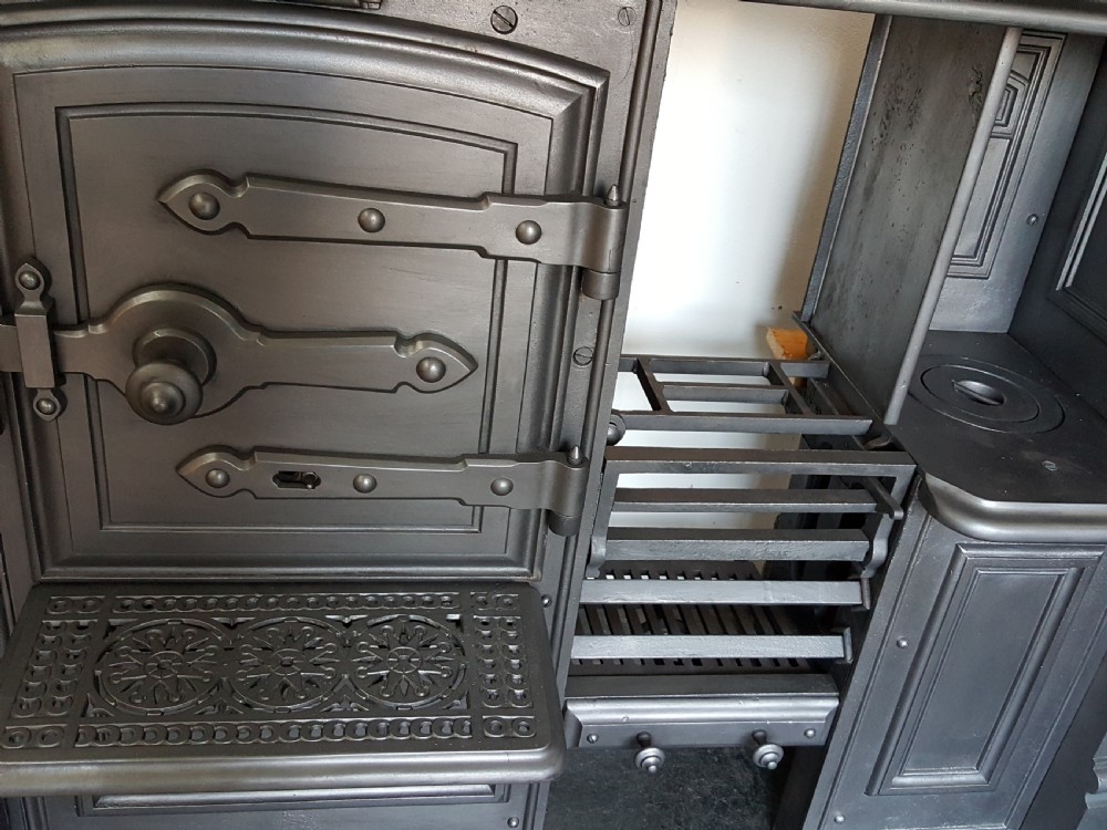 Cast Iron Victorian Cooking Range View VI