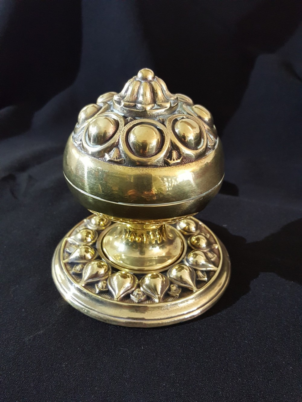 Brass Victorian Gothic Single Door Knob View IX