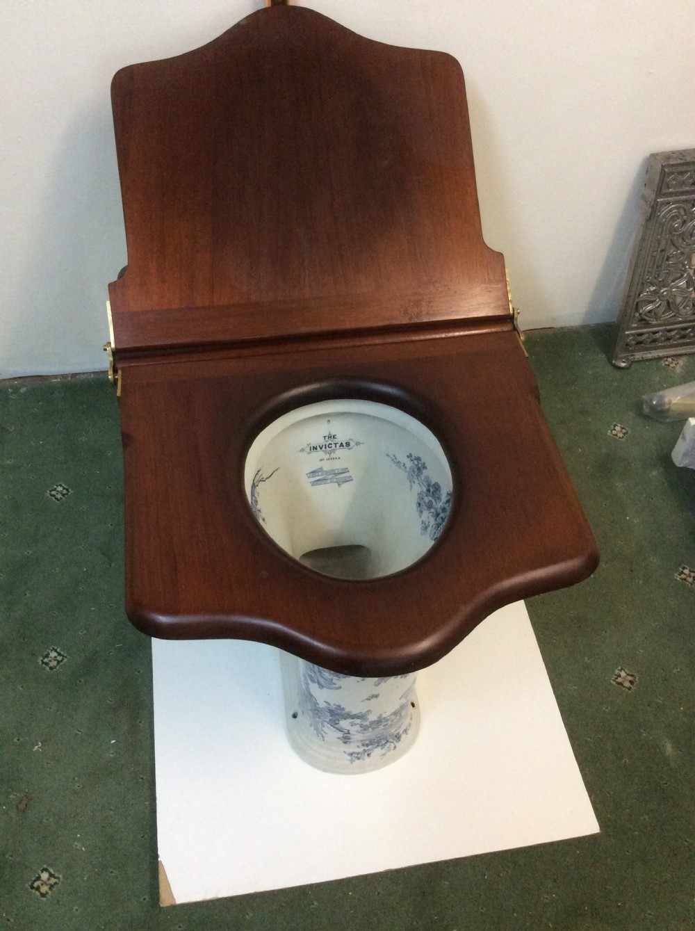 Early Victorian (Invictas) Toilet Blue Chrysanthemum Design View V