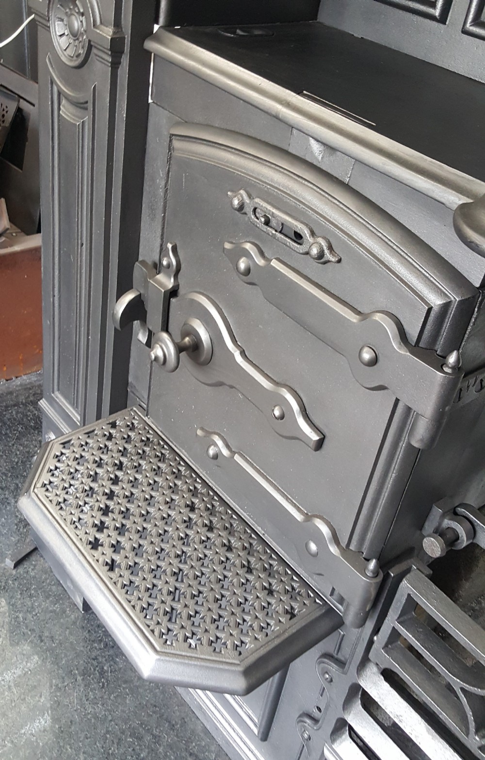 Cast Iron Victorian Cooking Range complete with Brass Pots Hanging Rail. View IV