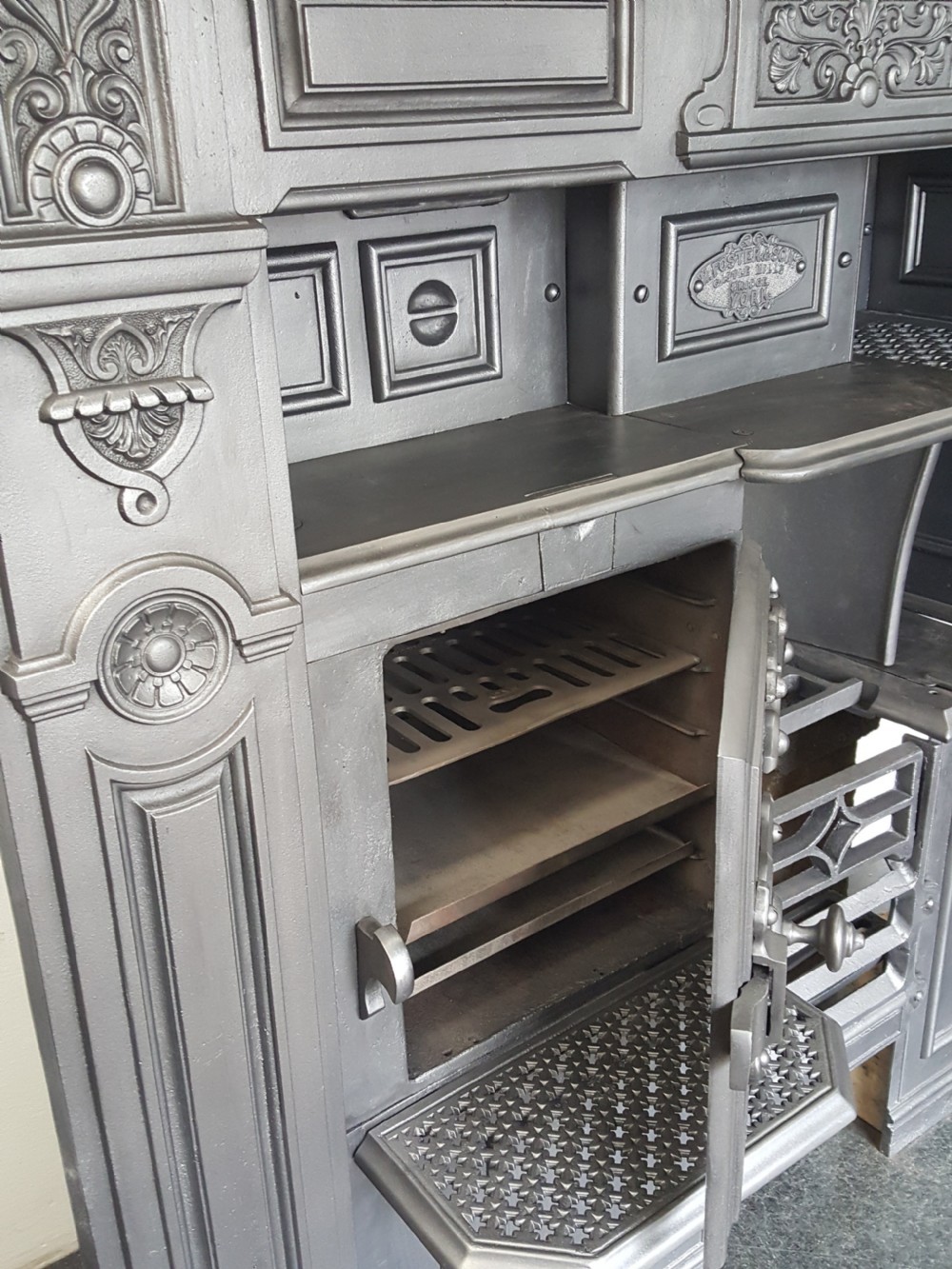 Cast Iron Victorian Cooking Range complete with Brass Pots Hanging Rail. View VI