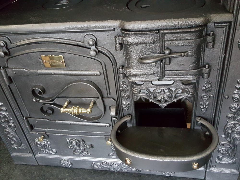 Victorian Cornish Cooking Range View III