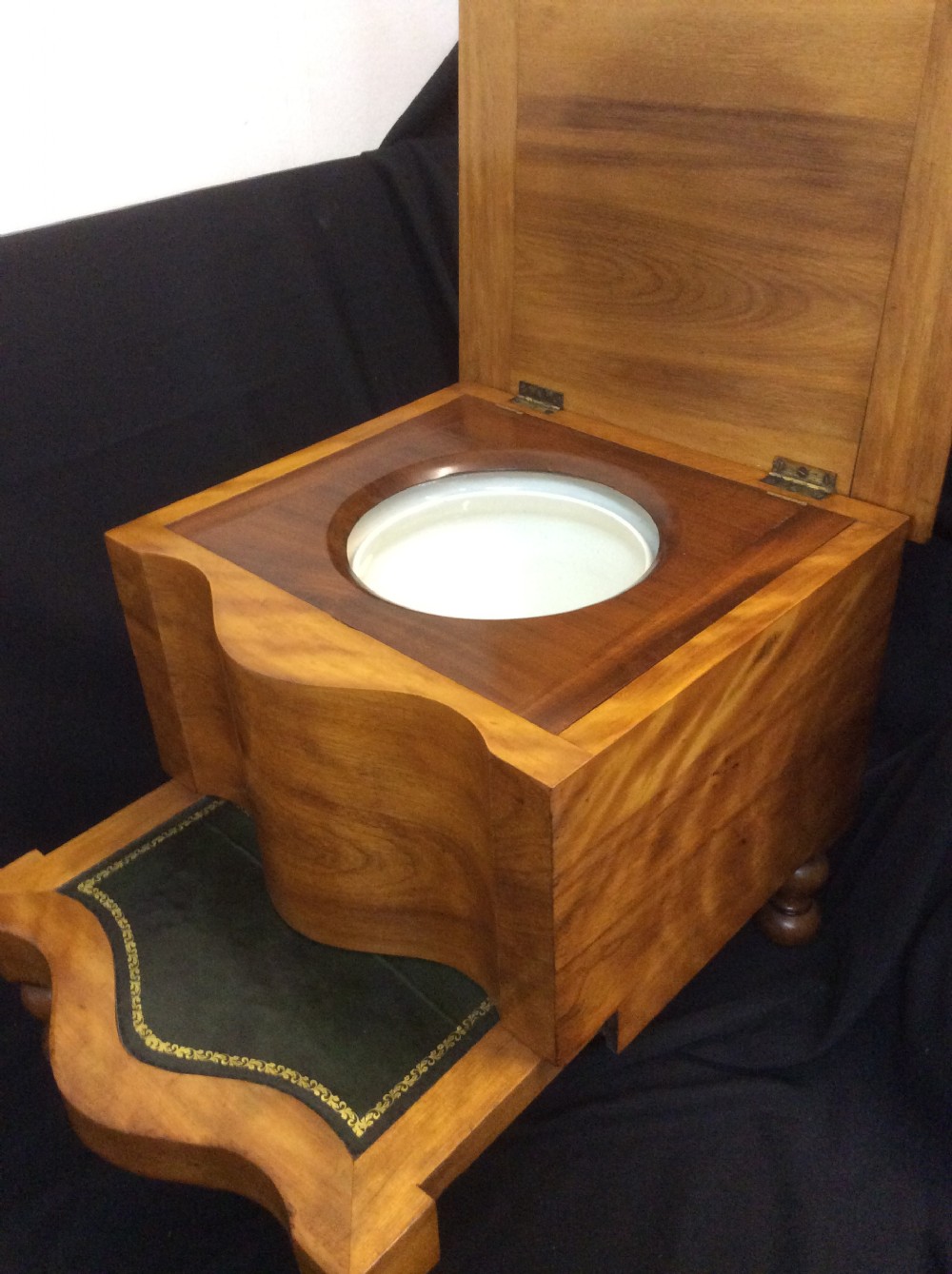 Victorian Chamber Pot / Wooden Chair Commode View IV