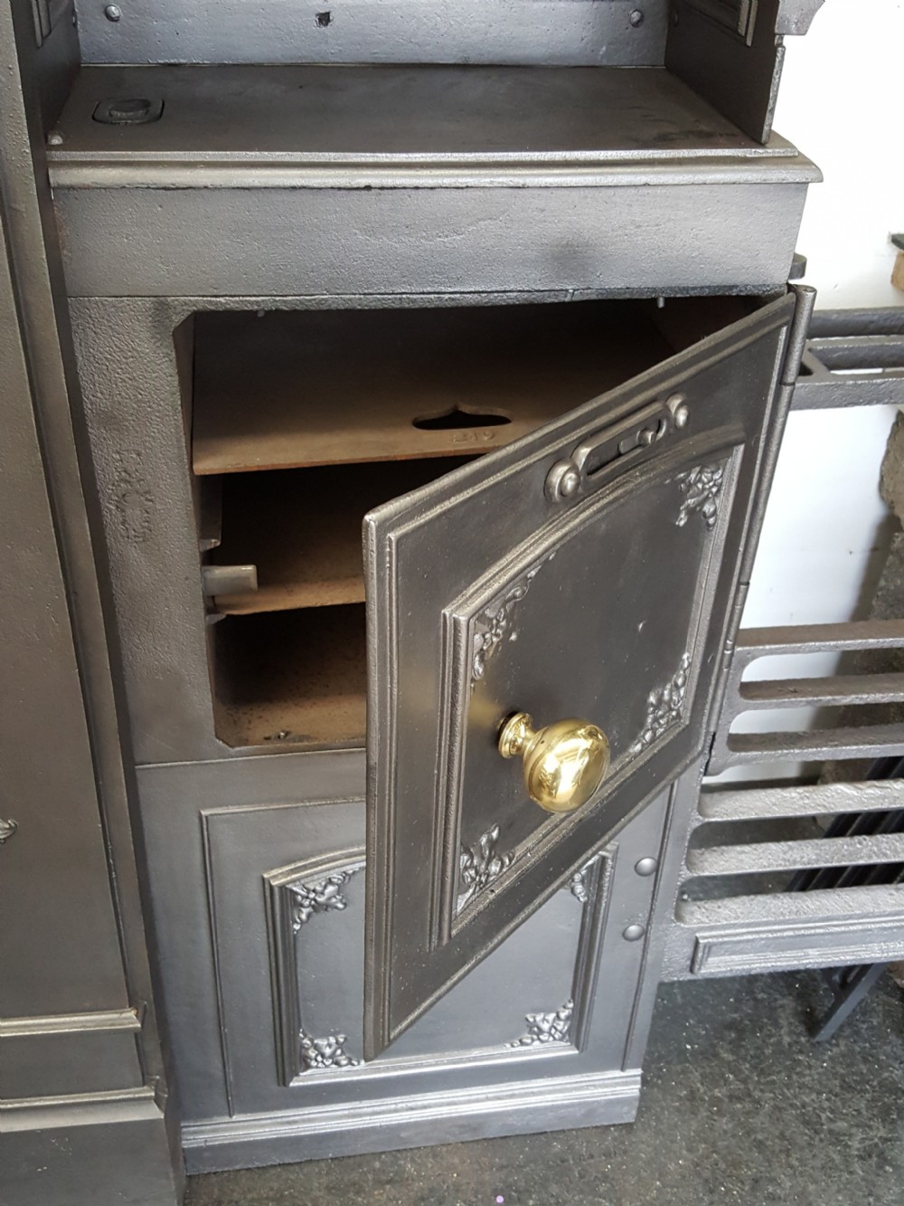 Early Victorian Cooking Range View III