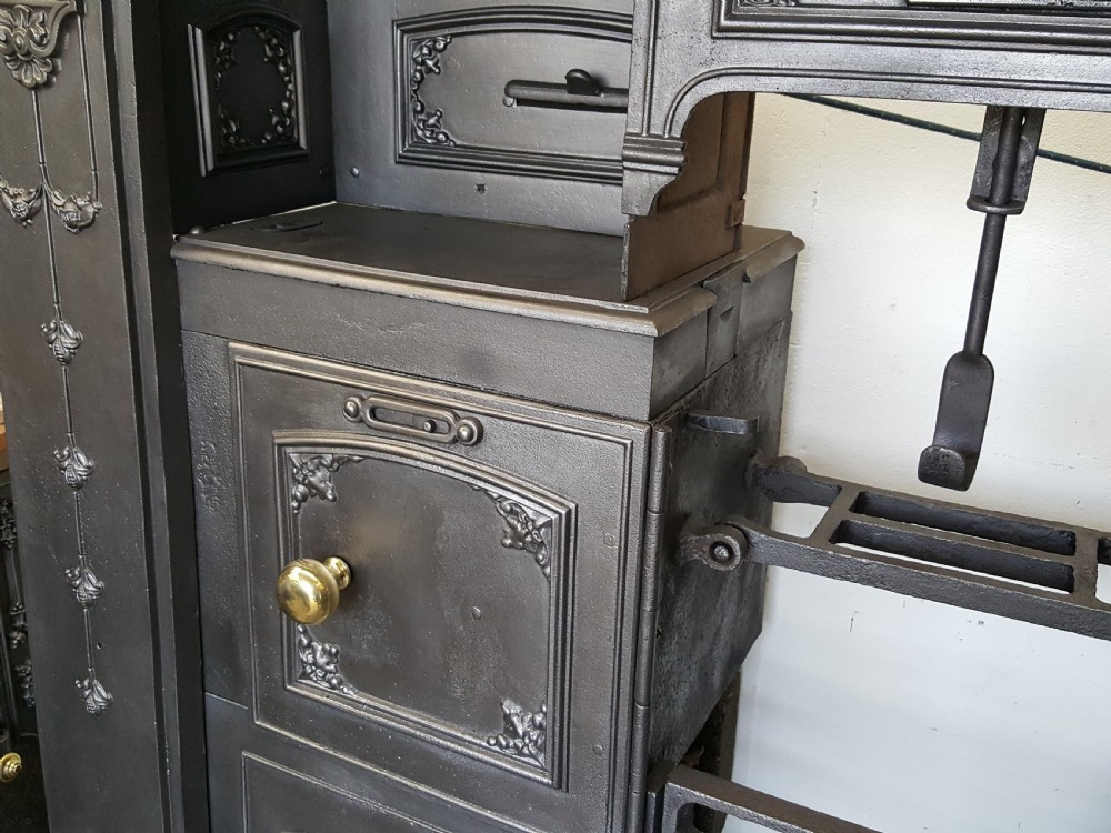 Early Victorian Cooking Range View VIII