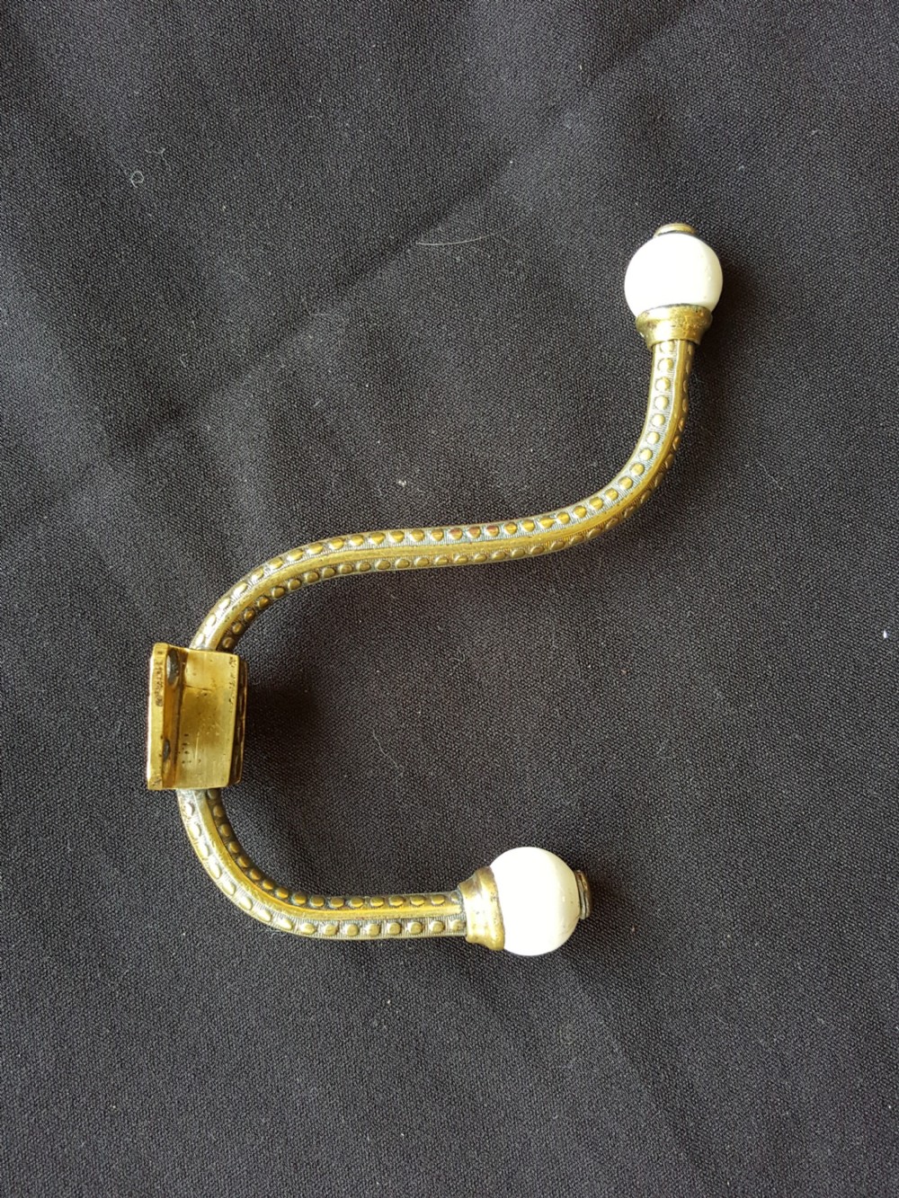 SA128 Single Brass Victorian Hat & Coat Hook.