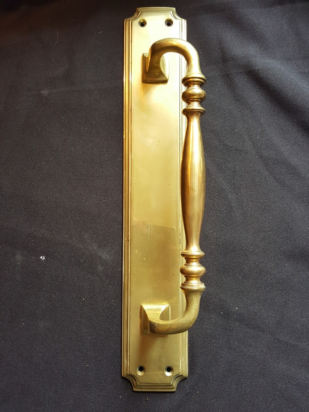 Single Brass Victorian Pull Handle.