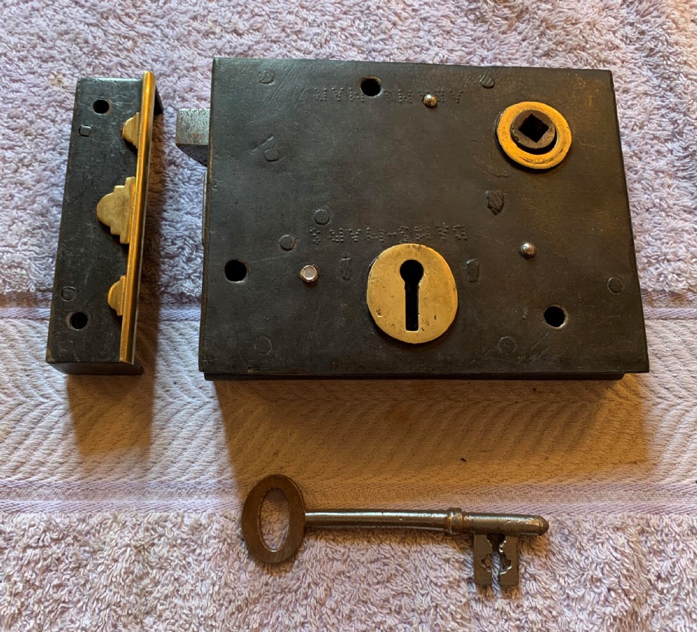 SA050 Black Mild Steel Edwardian Door Lock, Key & Keep.