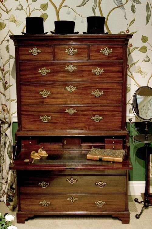 George III Tallboy. George III Chippendale Period Secretaire Tallboy/ Chest on Chest in Immaculate Condition. C. 1765