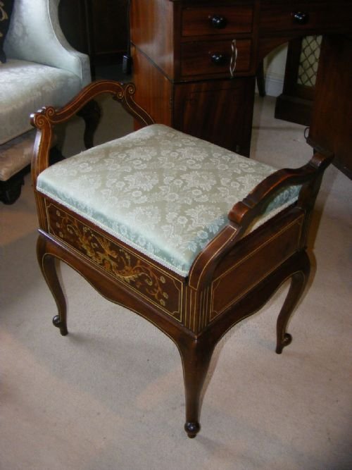 fig 1. Good quality piano stool