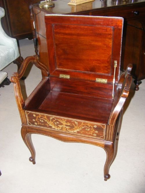 fig 2. Good quality piano stool