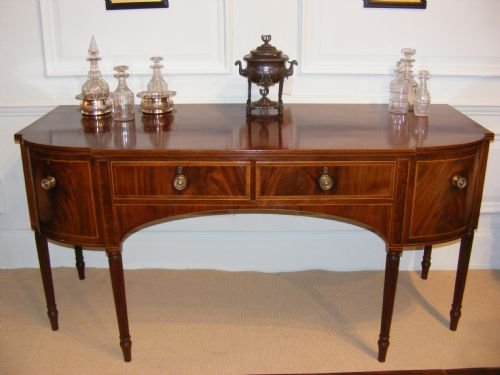 Impressive Sheraton Breakfront Mahogany Sideboard