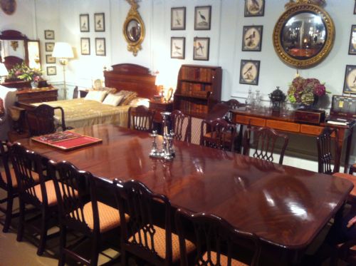 Regency Mahogany Extending Dining Room Table