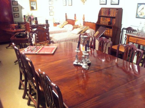 fig 3. Regency mahogany extending dining room table