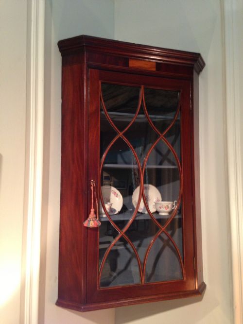Good Quality George III Sheraton Mahoagny Corner Cupboard