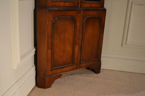 fig 2. Good quality Queen Anne style walnut corner cupboard