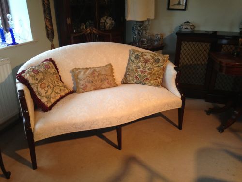 18TH CENTURY GEORGE III MAHOGANY HEPPLEWHITE SOFA - ADDITIONAL PHOTO 5
