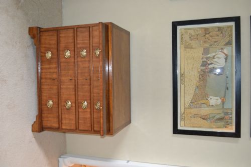 fig 1. A very good small Sheraton mahogany chest of drawers with brushing slide.