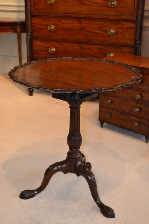 fig 1. A superb chippendale period finely carved piecrust occasional / wine table in excellent condition.