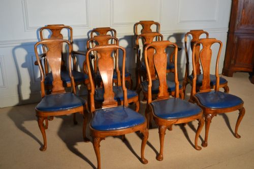 A SET OF 8 WALNUT QUEEN ANNE STYLE DECORATIVE DINING CHAIRS - ADDITIONAL PHOTO 1
