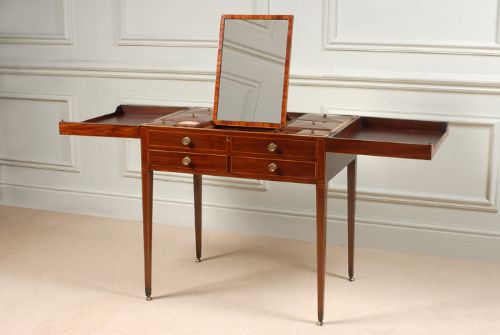 George III Sheraton Mahogany Dressing Table