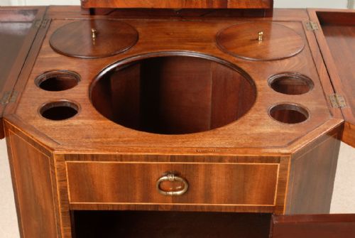 GEORGE III MAHOGANY WASH STAND STAMPED GILLOWS LANCASTER - ADDITIONAL PHOTO 2