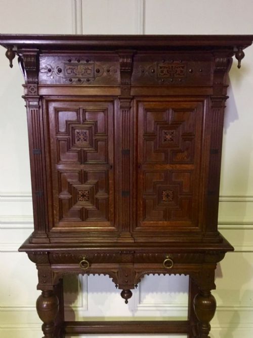 RARE ARTS AND CRAFTS AESTHETIC MOVEMENT OAK CABINET ON STAND BY BRUCE TALBERT ATTRIBUTED TO GILLOWS - ADDITIONAL PHOTO 5