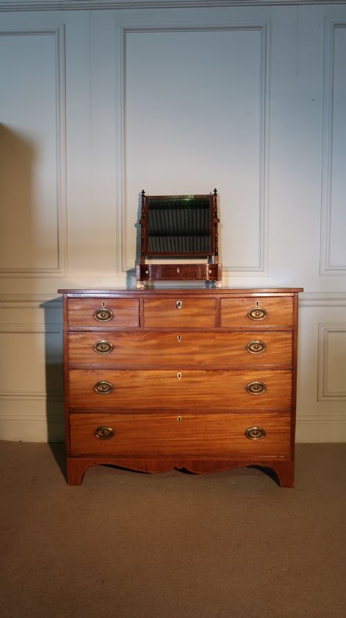 LARGE 18TH CENTURY GEORGE III MAHOGANY CHEST OF DRAWERS - ADDITIONAL PHOTO 1