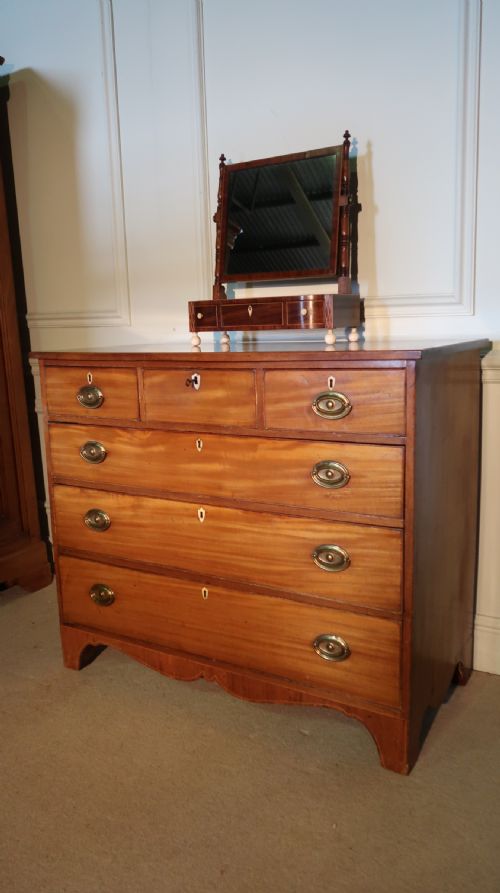LARGE 18TH CENTURY GEORGE III MAHOGANY CHEST OF DRAWERS - ADDITIONAL PHOTO 2